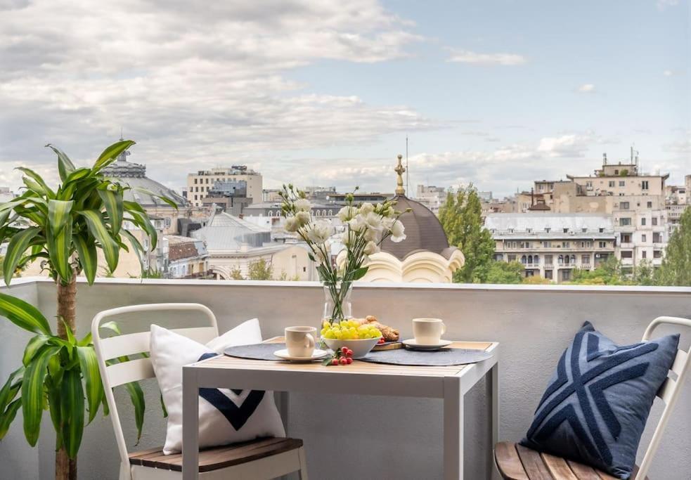 부쿠레슈티 Stunning Views 2Br Midtown Flat - Charming Balcony 아파트 외부 사진
