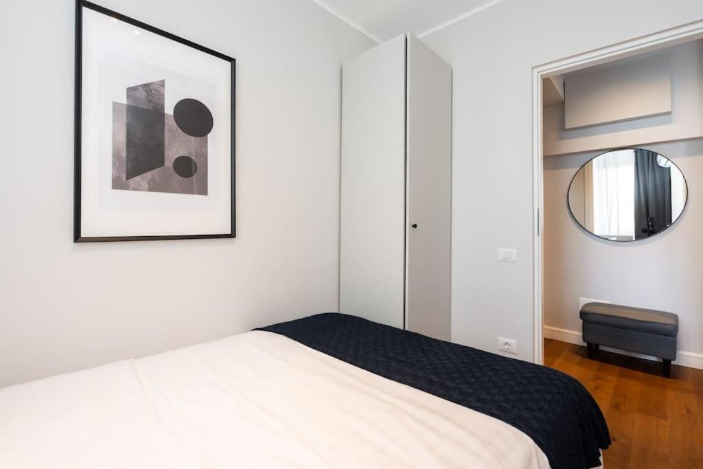 부쿠레슈티 Stunning Views 2Br Midtown Flat - Charming Balcony 아파트 외부 사진